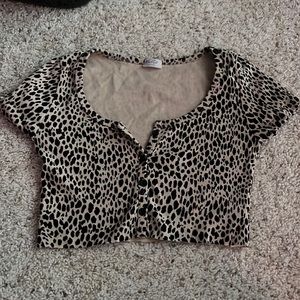 brandy melville cropped button top